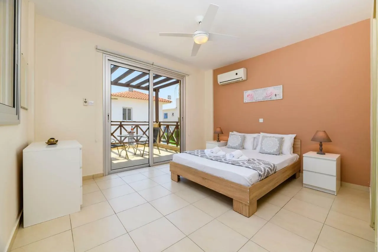 Konnos Beach Villas Protaras