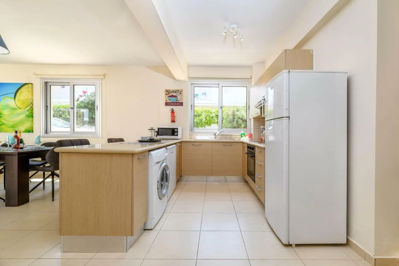 Konnos Beach Villas Protaras